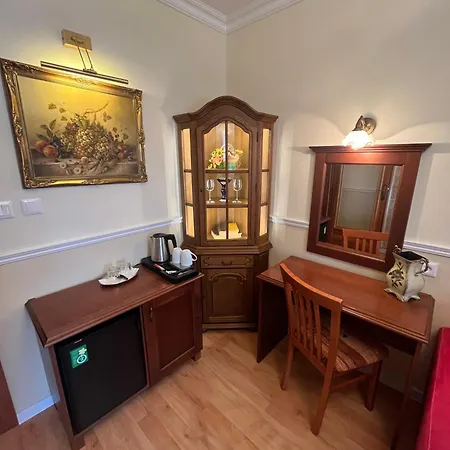 Kastiel Hanus Guest house