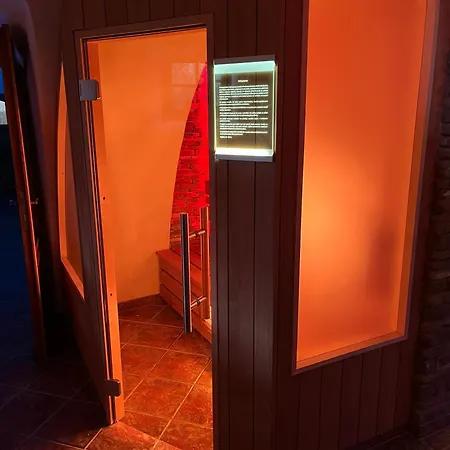 Kastiel Hanus Guest house 3*