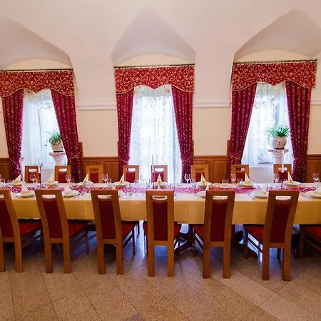 Kastiel Hanus Gæstehus